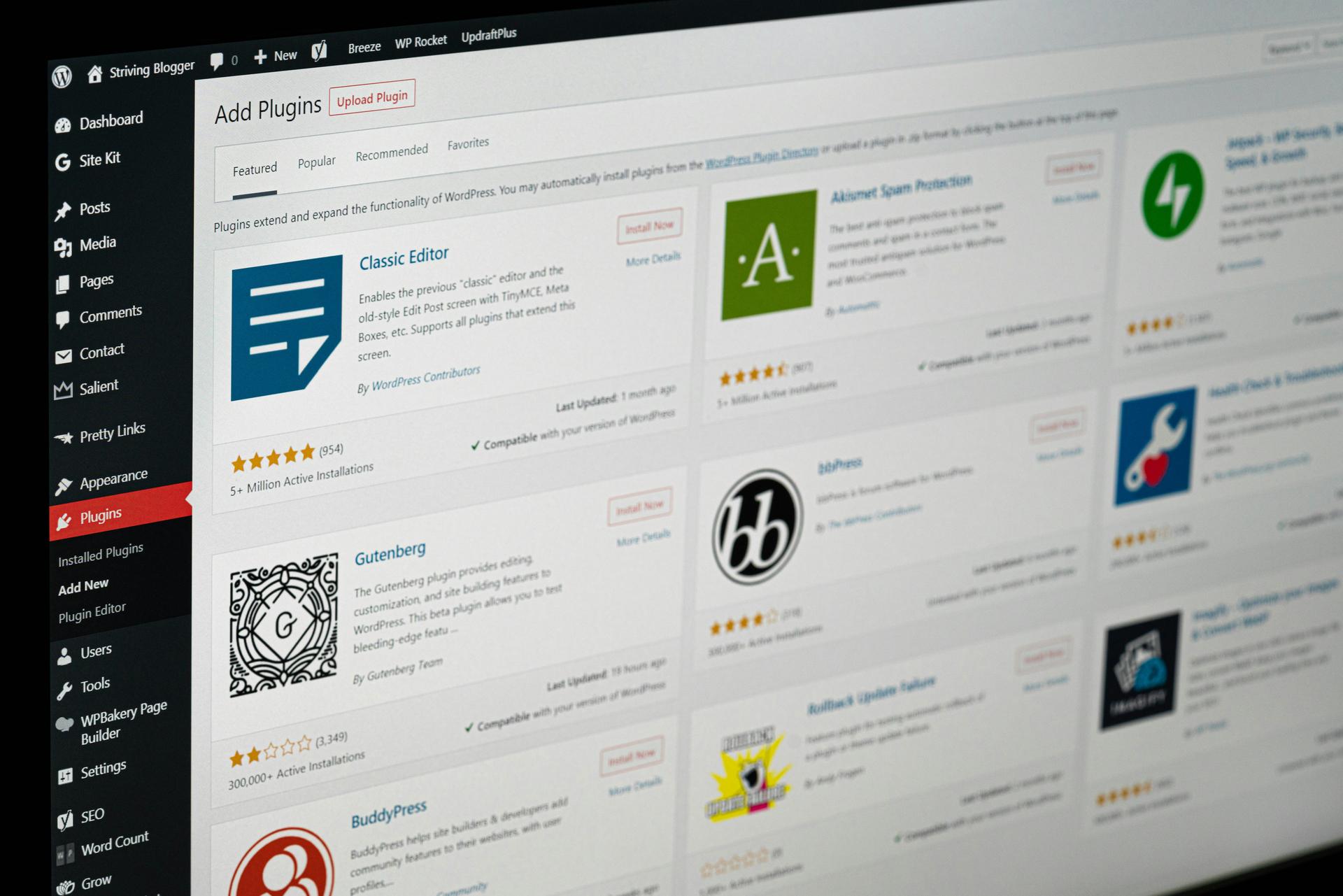 Featured image for blog post: Disseny web amb WordPress o amb CodiXperts? Quina és la millor opció pel teu negoci?